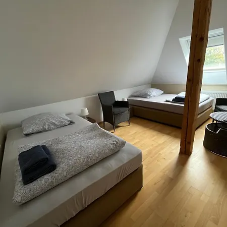 호텔 Doppelzimmer-bad-kuehlschrank-tv-19